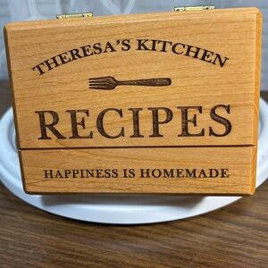 THERESA Personalized Recipe Box - Brown NWOT Unopended organizing tabs & recipe
